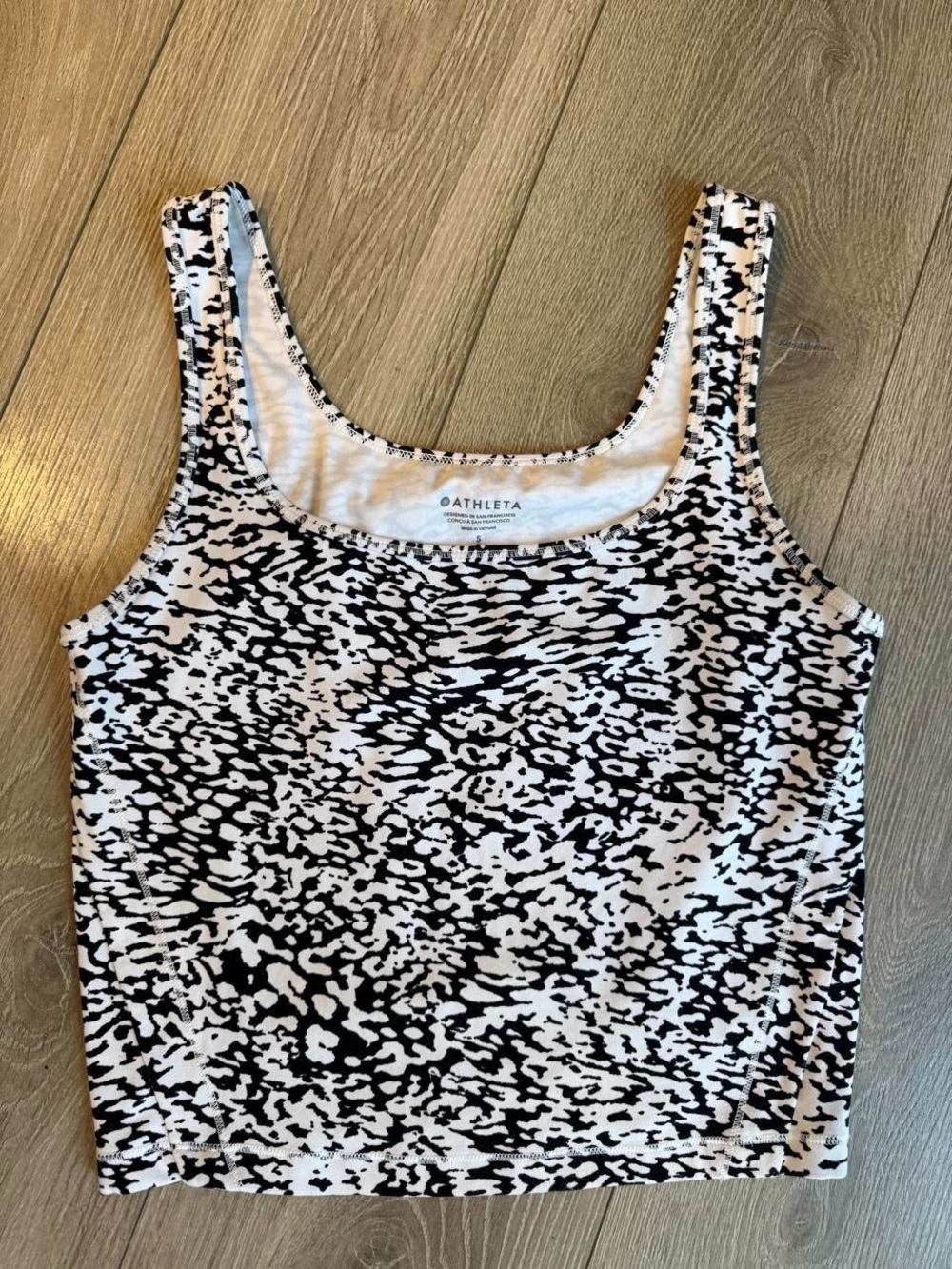 Athleta Black & White Abstract Print Scoop Tank